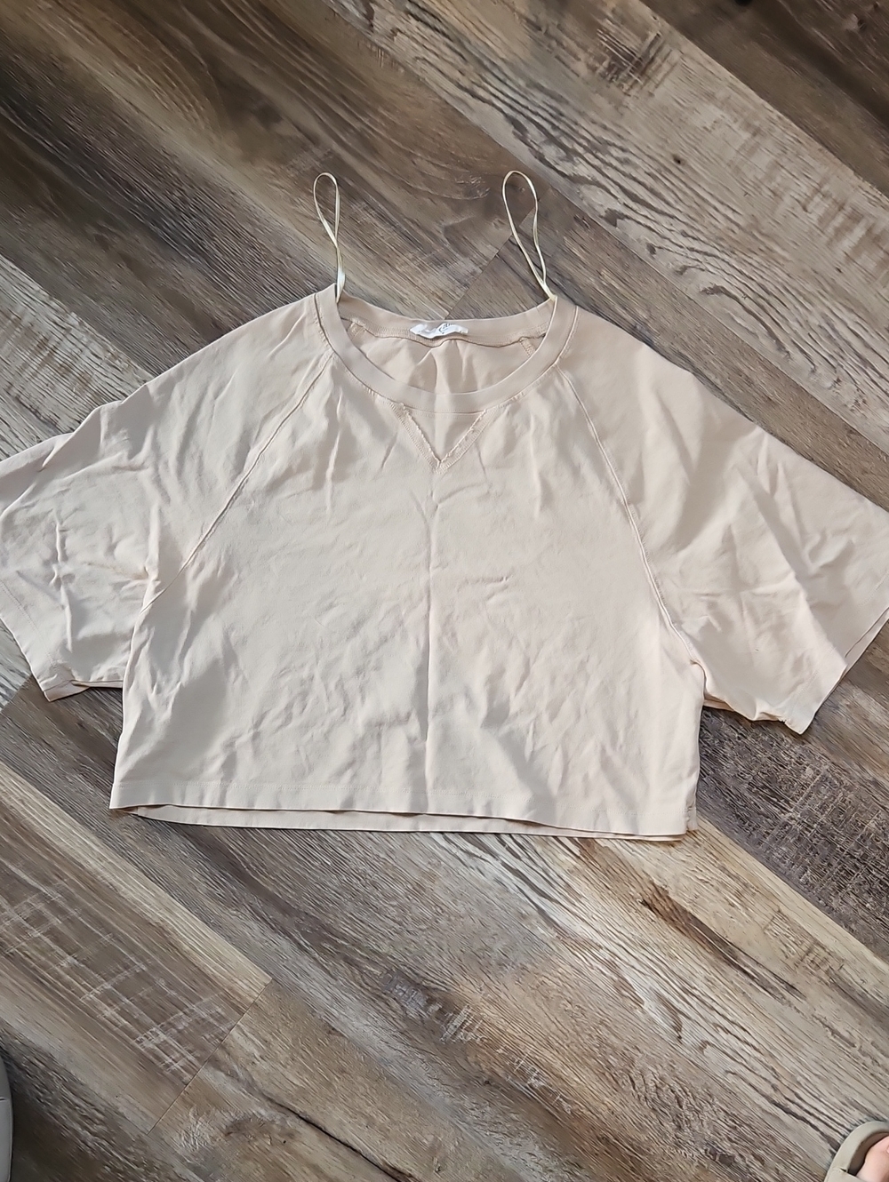 Oversized Cropped TSHIRT in Light Cream